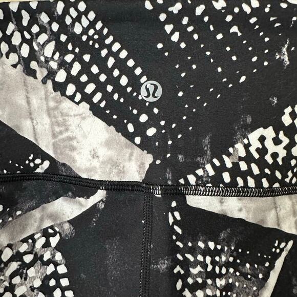 Lululemon High Times Leggings Static Mist Women's Size 6 - Picture 4 of 7